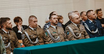 Uroczyste ślubowanie klas mundurowych w Tymbarku